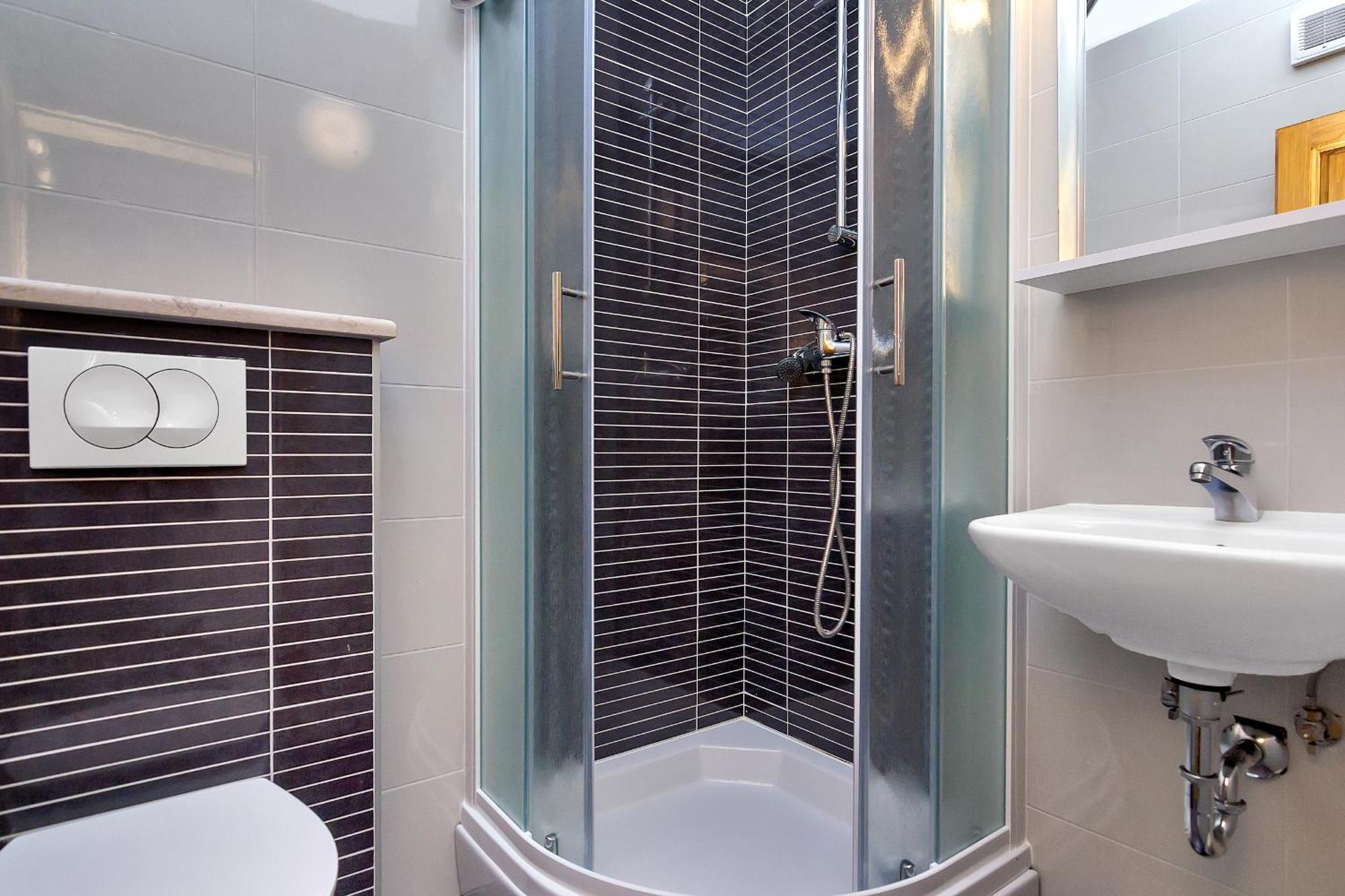 Apartmani Nikola Zastražišće Esterno foto