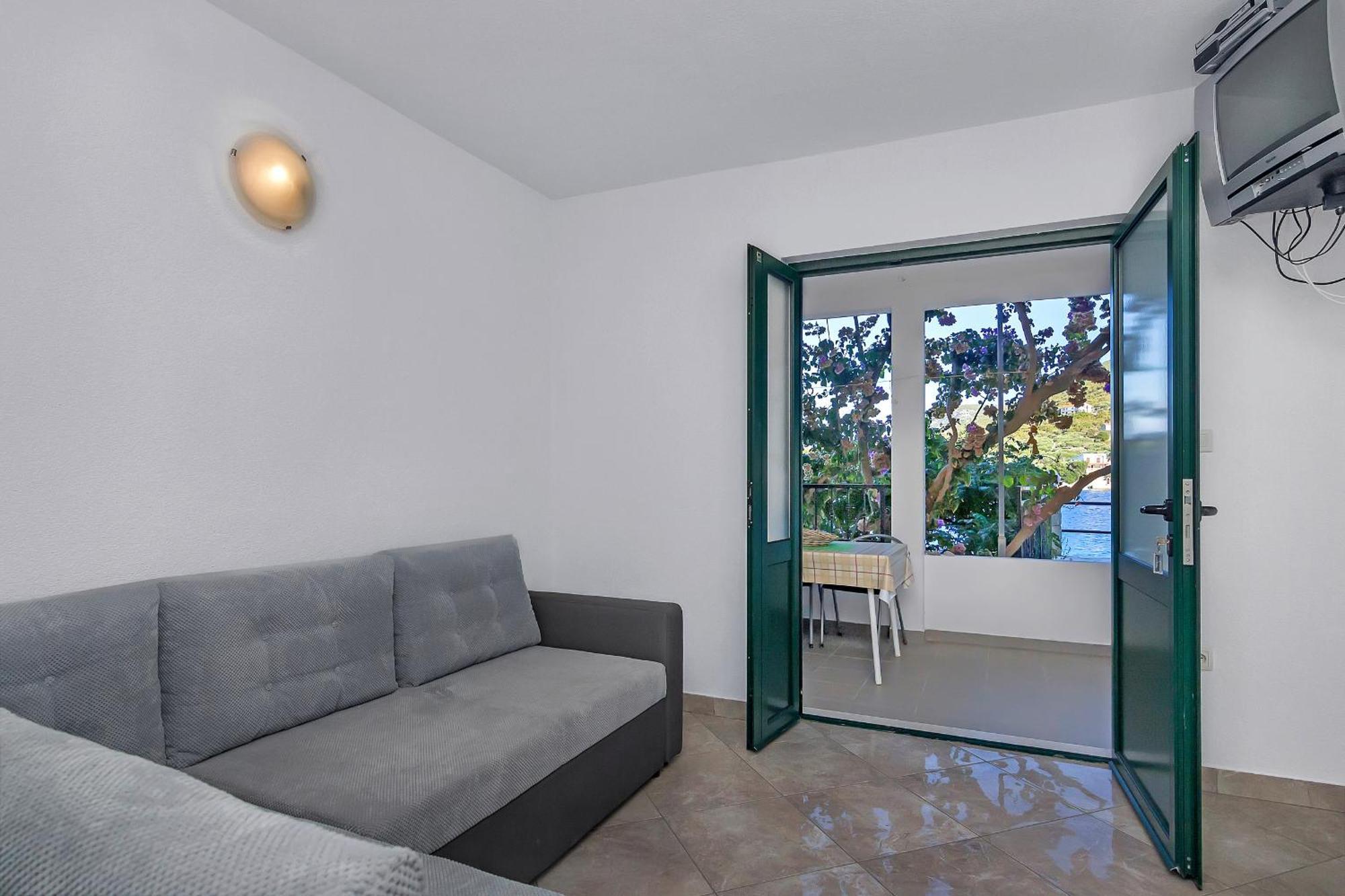Apartmani Nikola Zastražišće Esterno foto